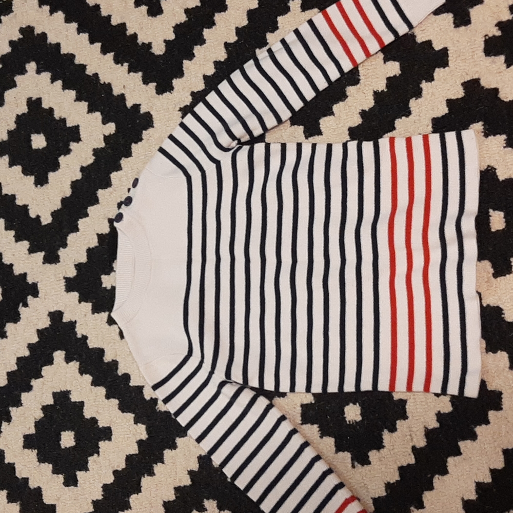 Boden boy sweater fits